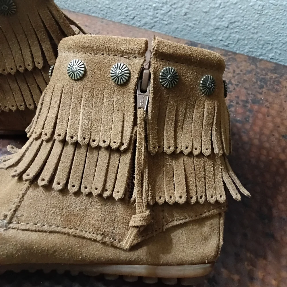 Minnetonka x Free People Sz. 7 Double Fringe Side Zip Boots
